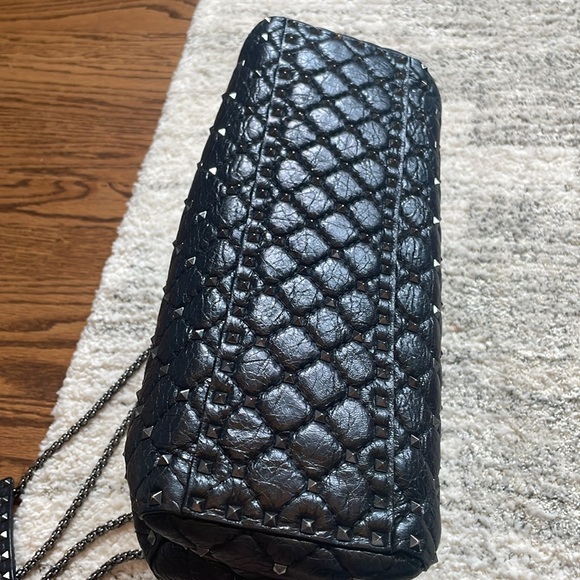 Valentino Garavani Rockstud Bag - Picture 5 of 9